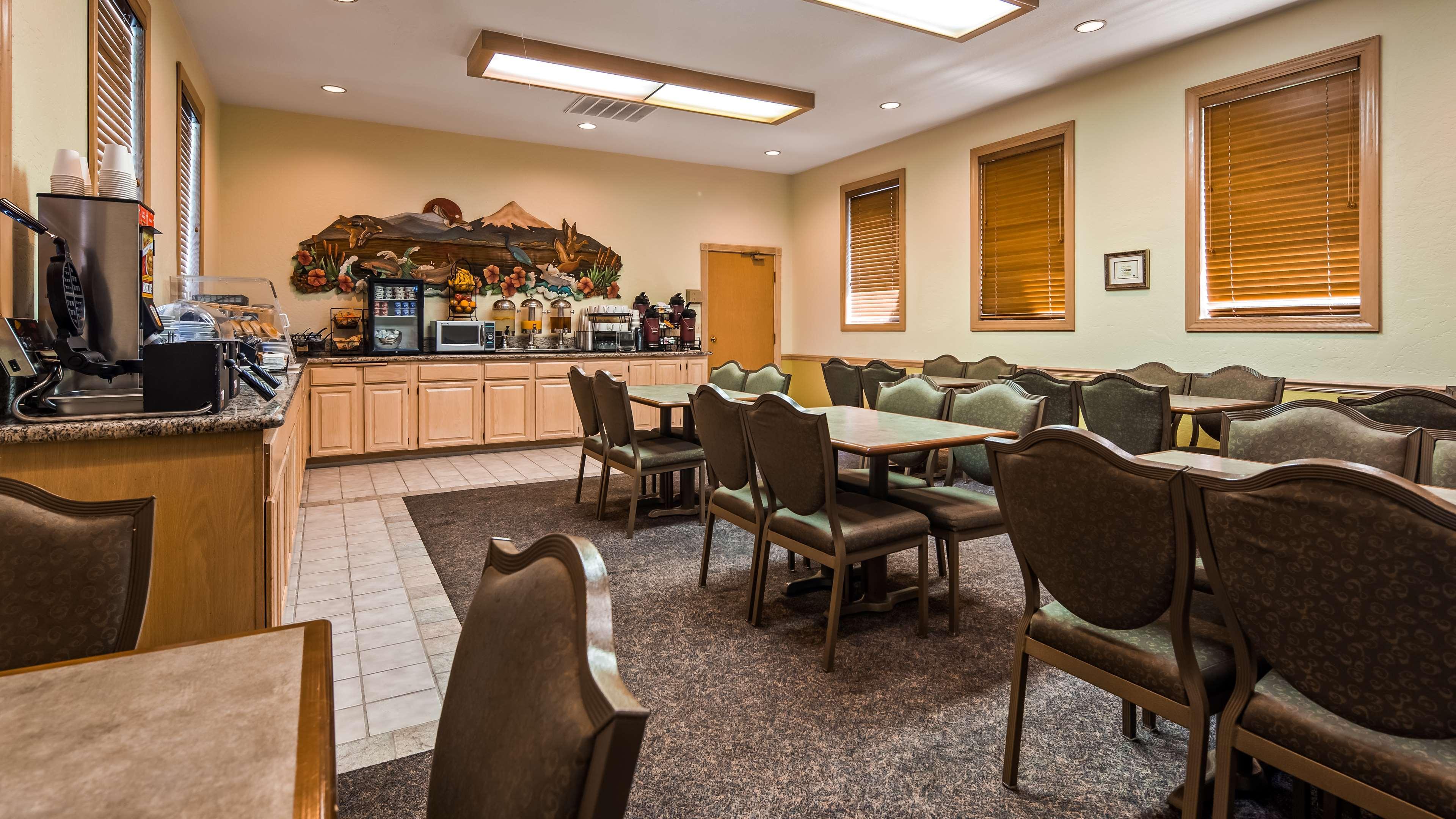 Best Western Inn At The Rogue Rogue River Экстерьер фото
