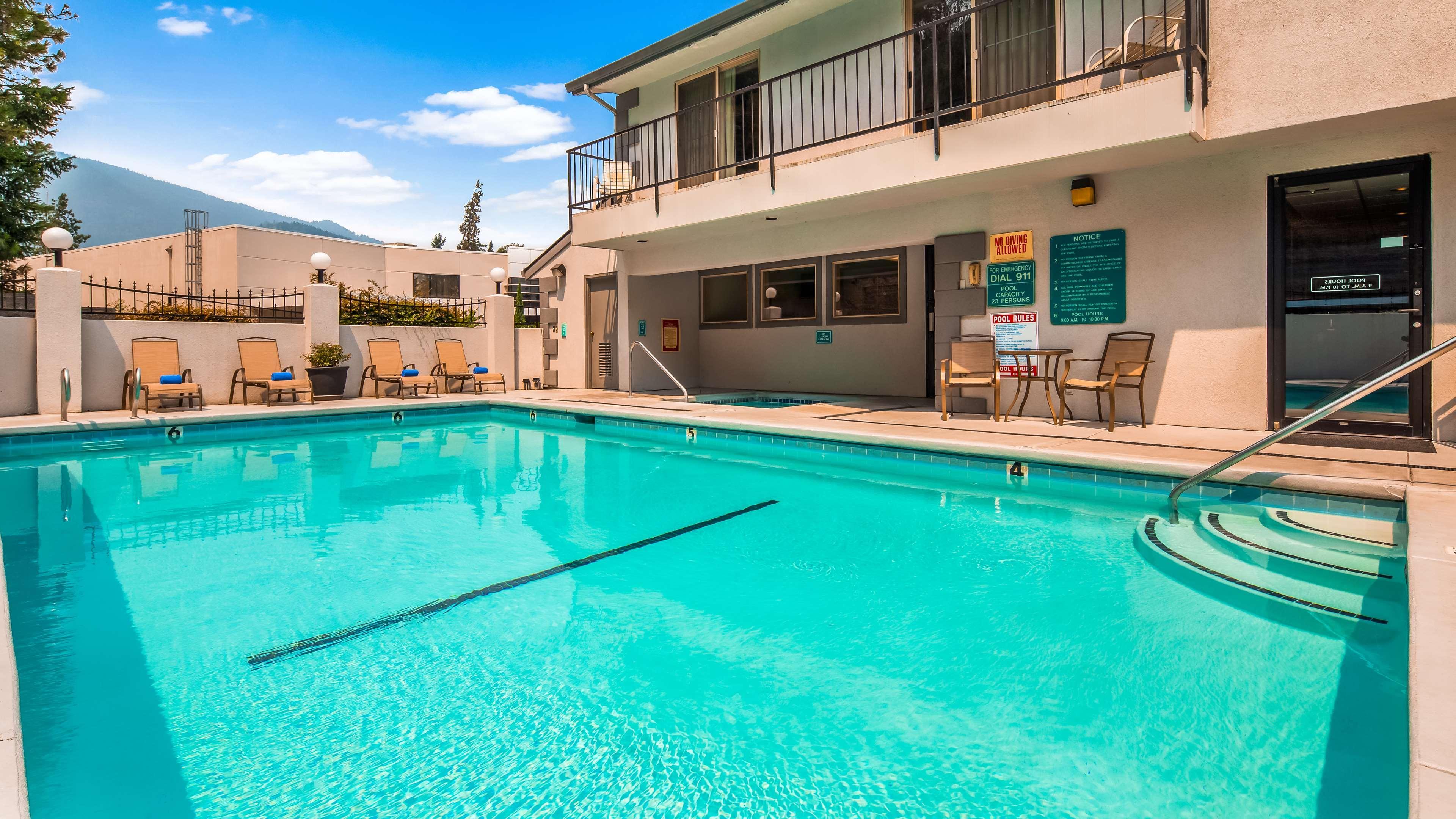 Best Western Inn At The Rogue Rogue River Экстерьер фото