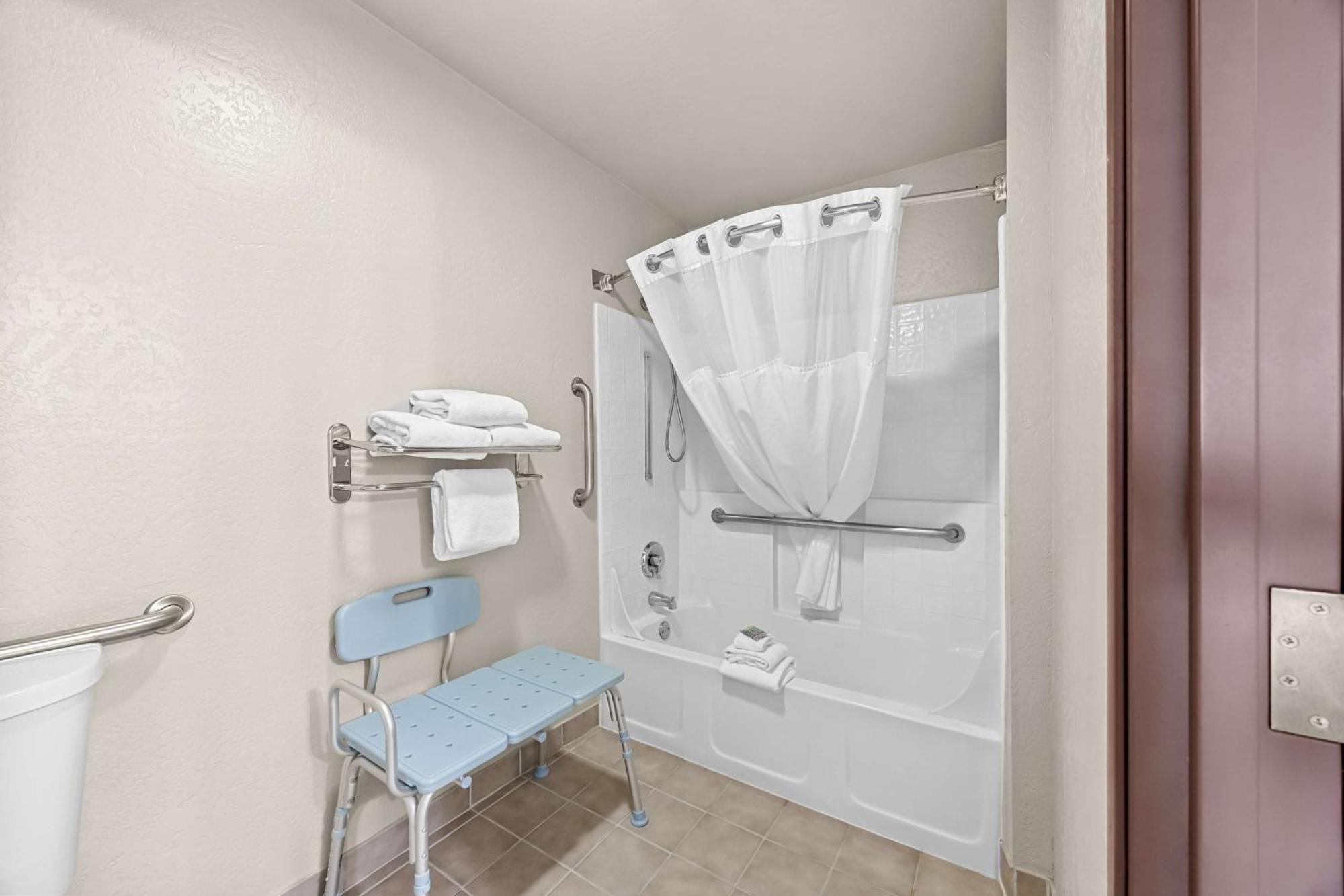 Best Western Inn At The Rogue Rogue River Экстерьер фото