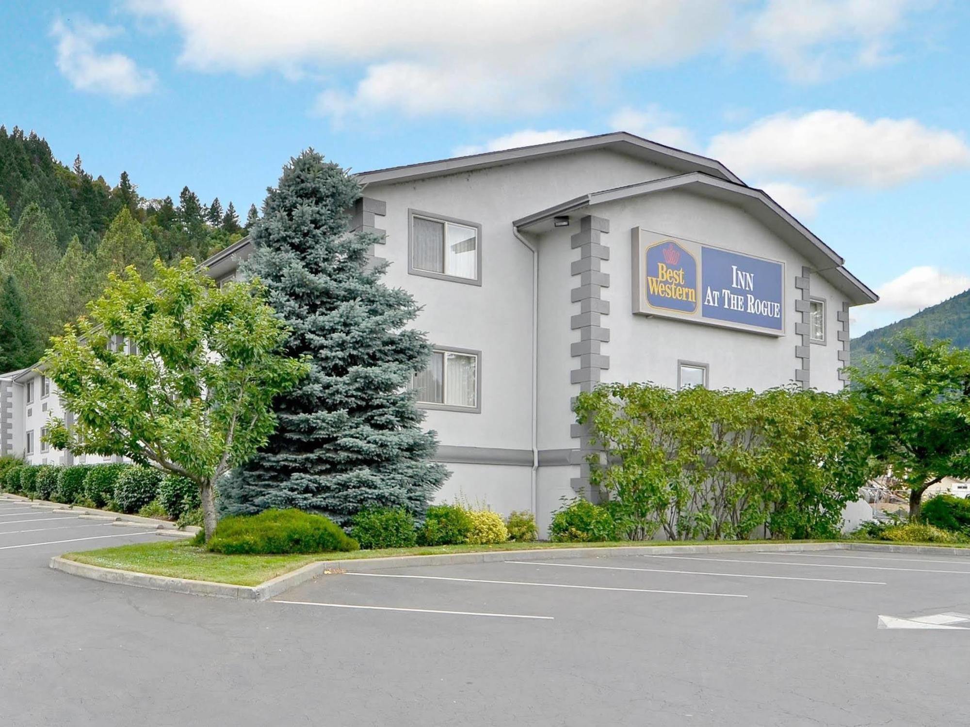 Best Western Inn At The Rogue Rogue River Экстерьер фото